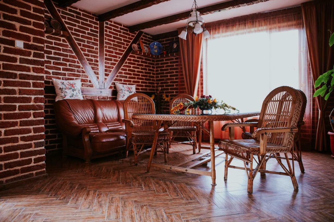 Hotel-Restaurant Milenium Salonta Экстерьер фото